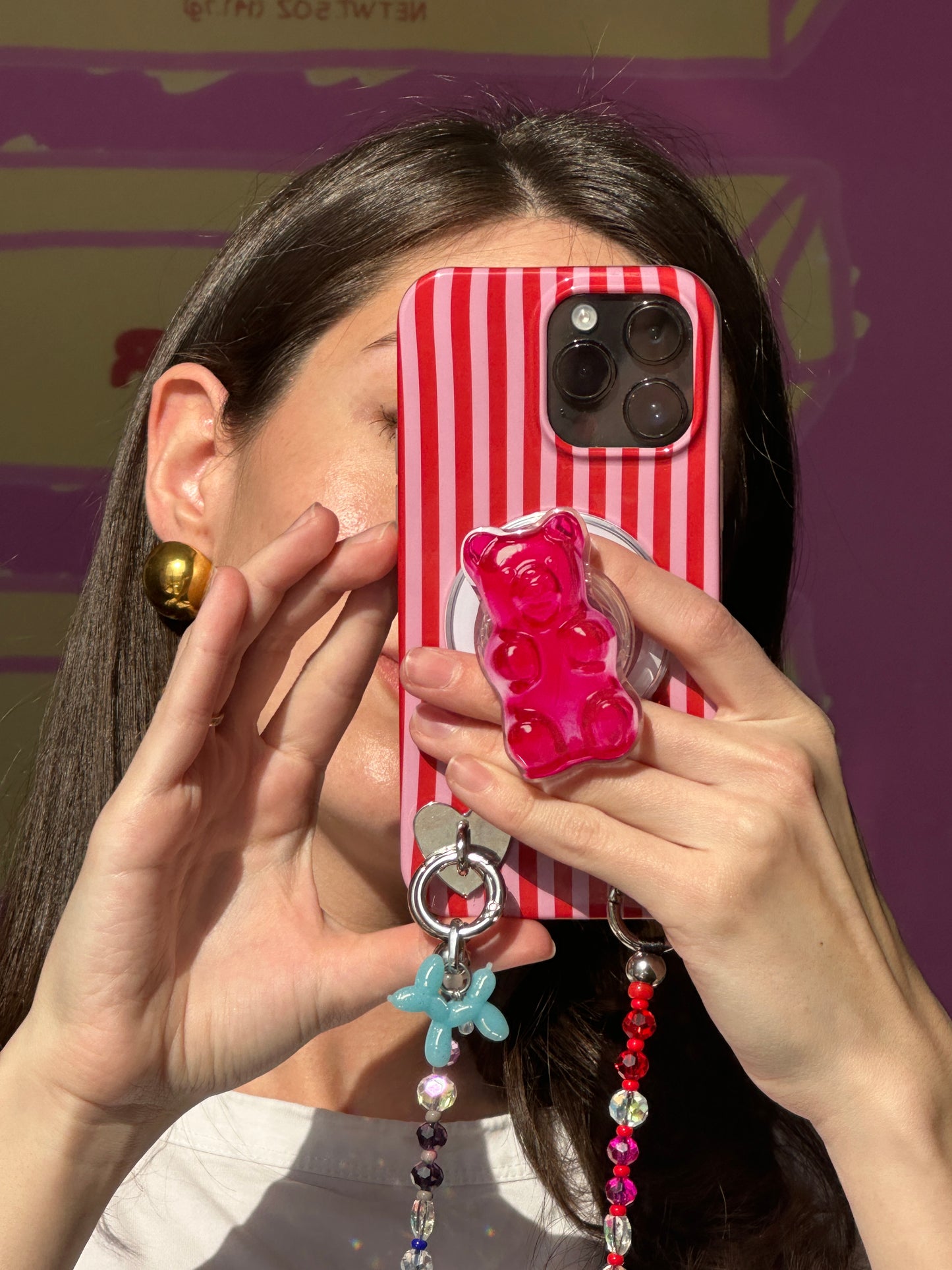 Pretty in pink gummy bear MagSafe pop holder, cute pink bear magnetic pop socket and phone grip accessory.