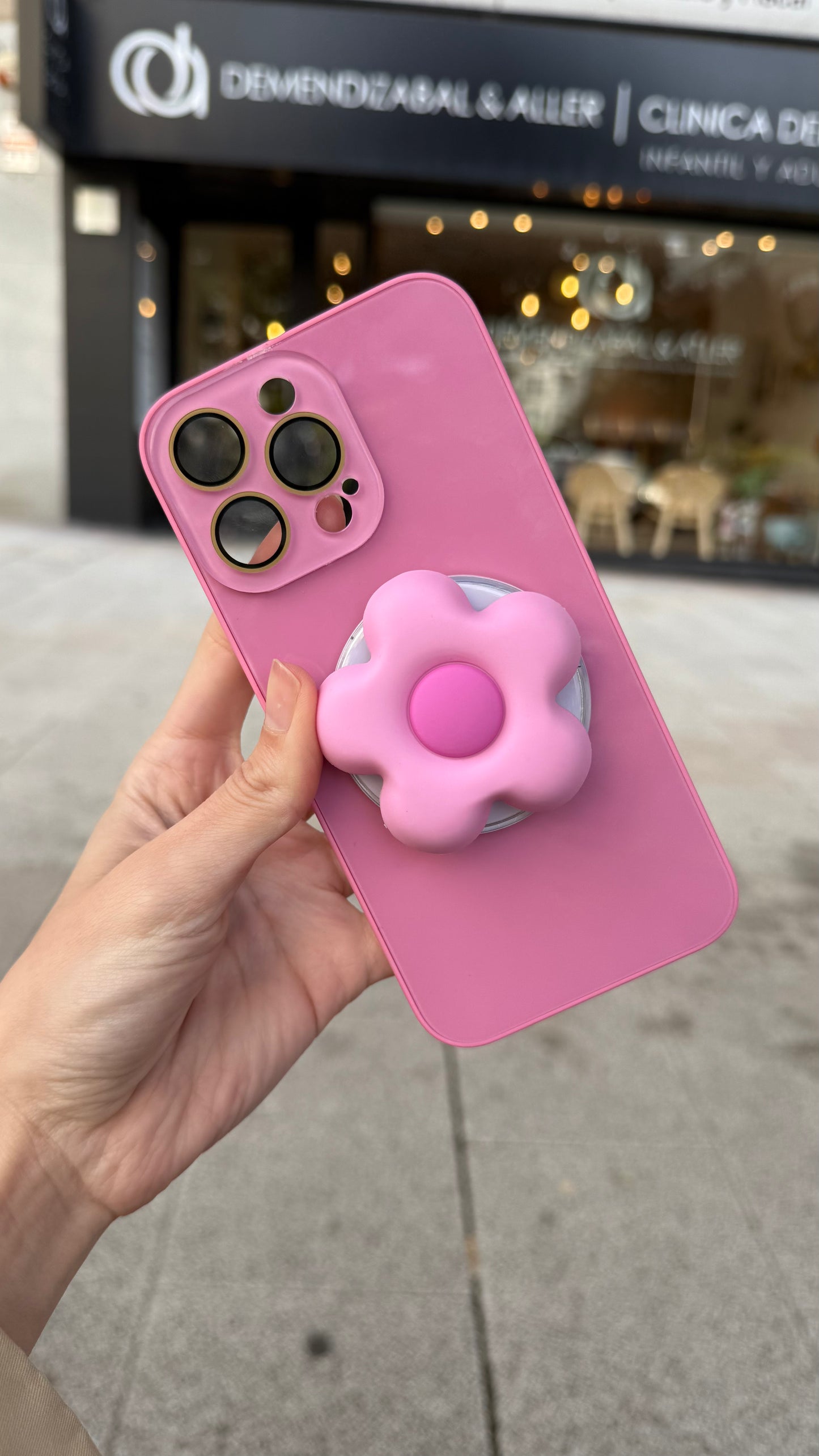 3D Cloud Petal Pop Grippy
