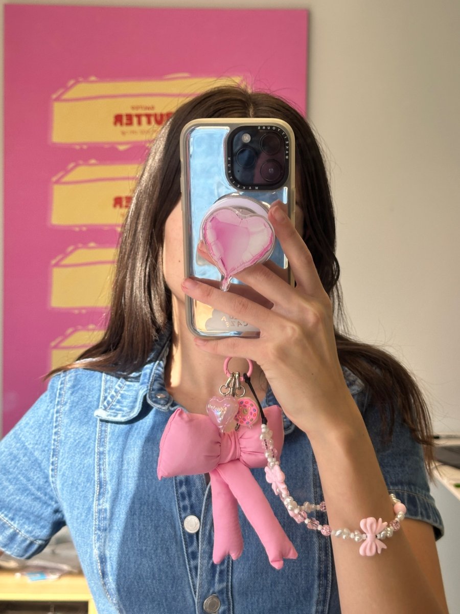 heart you balloon magsafe pop holder, cute heart magnetic pop socket and phone grip accessory.