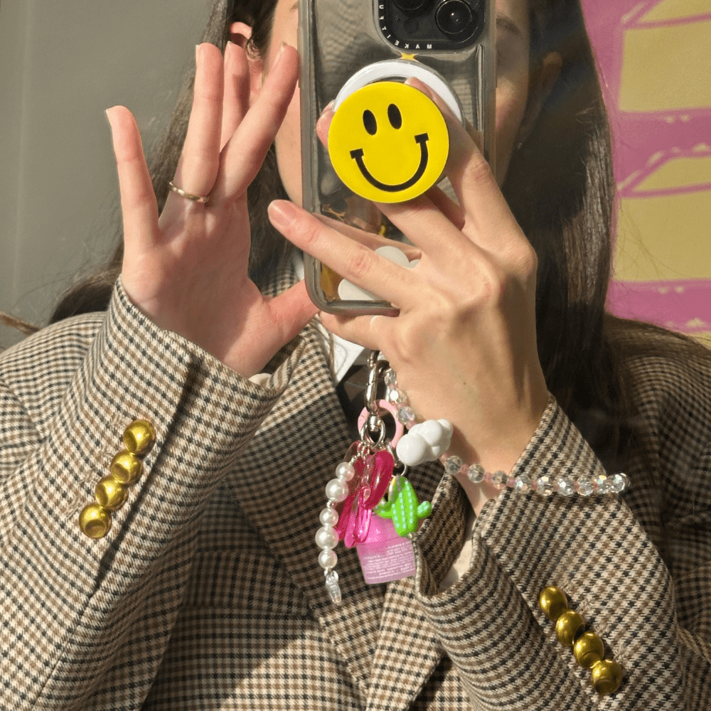 Iconic Smile Pop Grippy