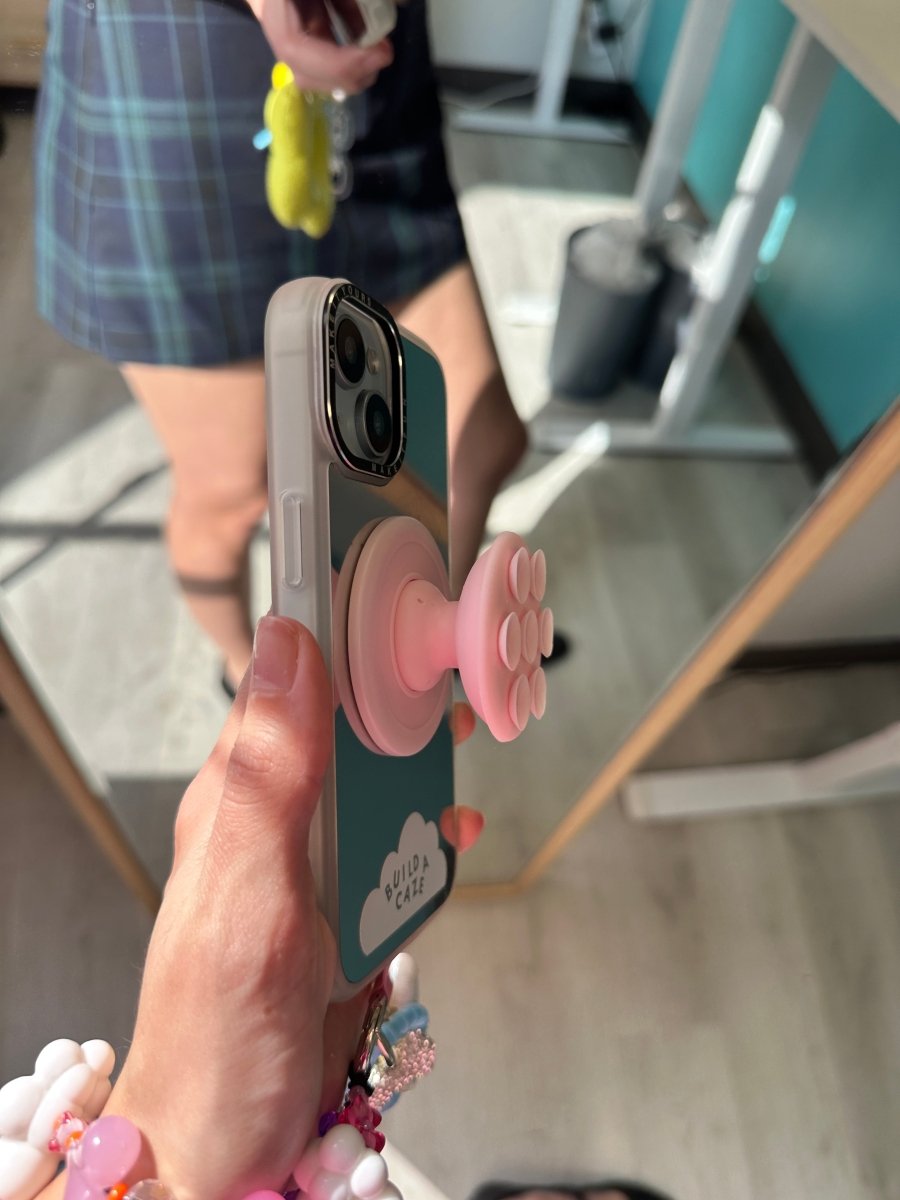 Wondergrip MagSafe pop holder, durable magnetic pop socket and phone grip accessory for mobile devices.